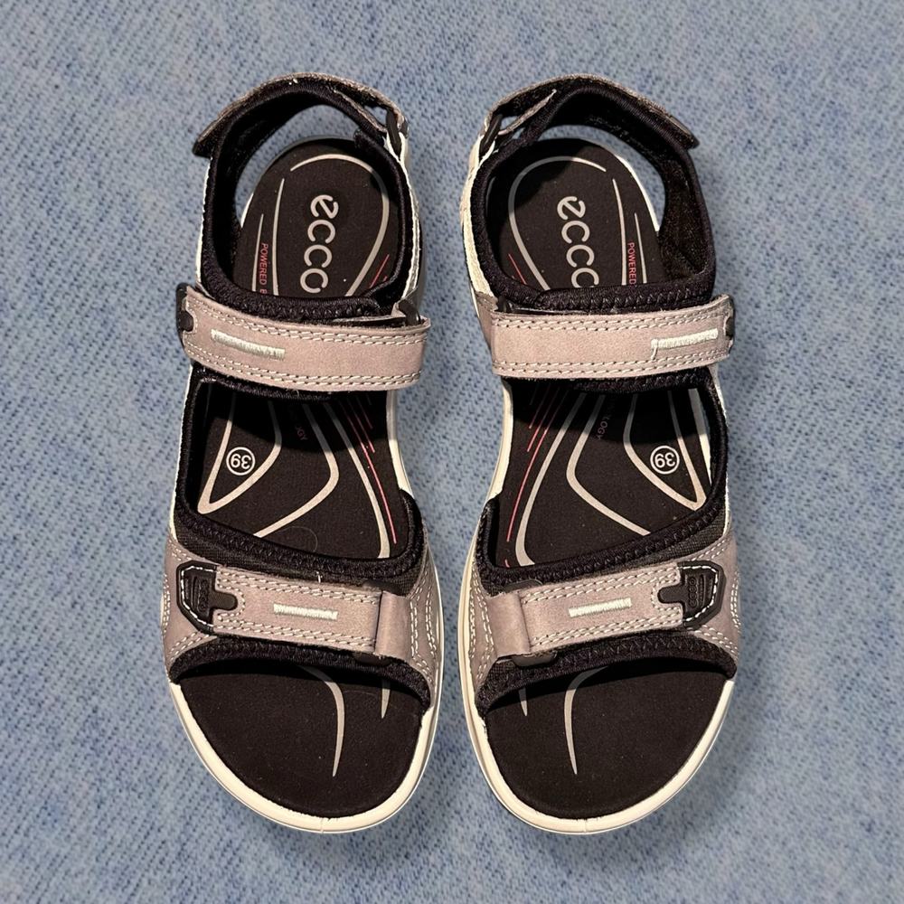 ECCO Women’s Offroad Sport Sandals - Gray & Black - Size 8 - Picture 3 of 6